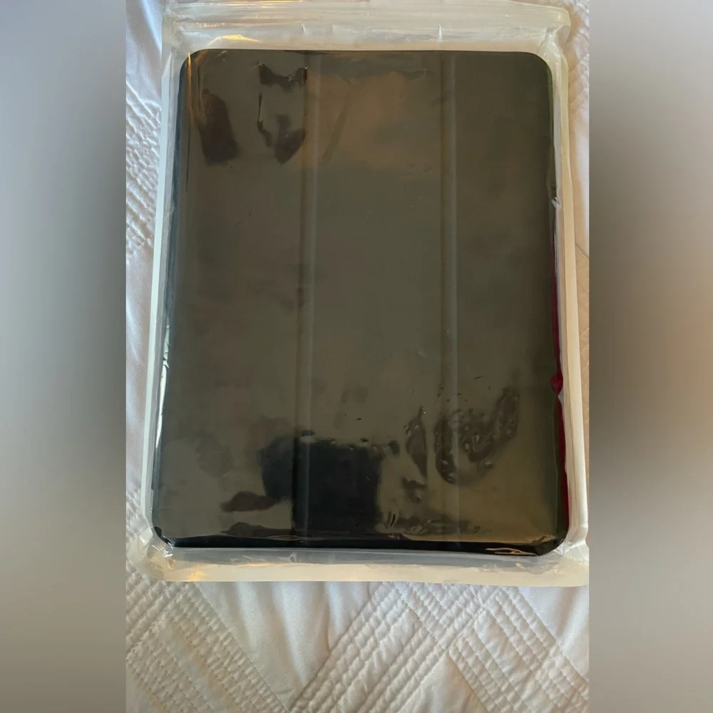 Cousper iPad Case - New, in Black!